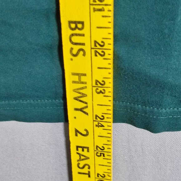 Tokyo Landry T-shirt men's size L green colour with graphic design short sleeve - Picture 7 of 7